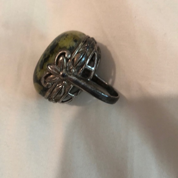 Statement piece ring - Picture 3 of 3